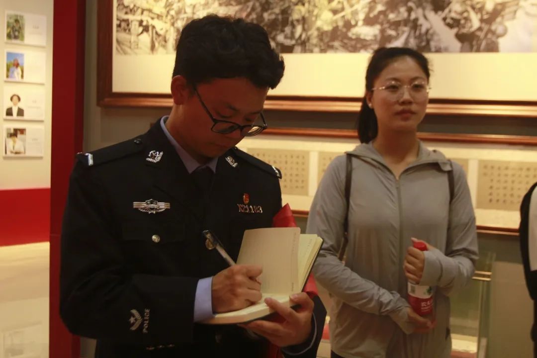 图片 图片